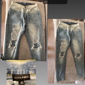 Jluxable distressed mom jeans.. new never worn size 25